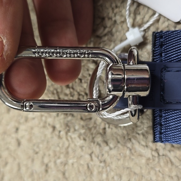 Lululemon Never Lost Keychain NWT - Picture 5 of 5